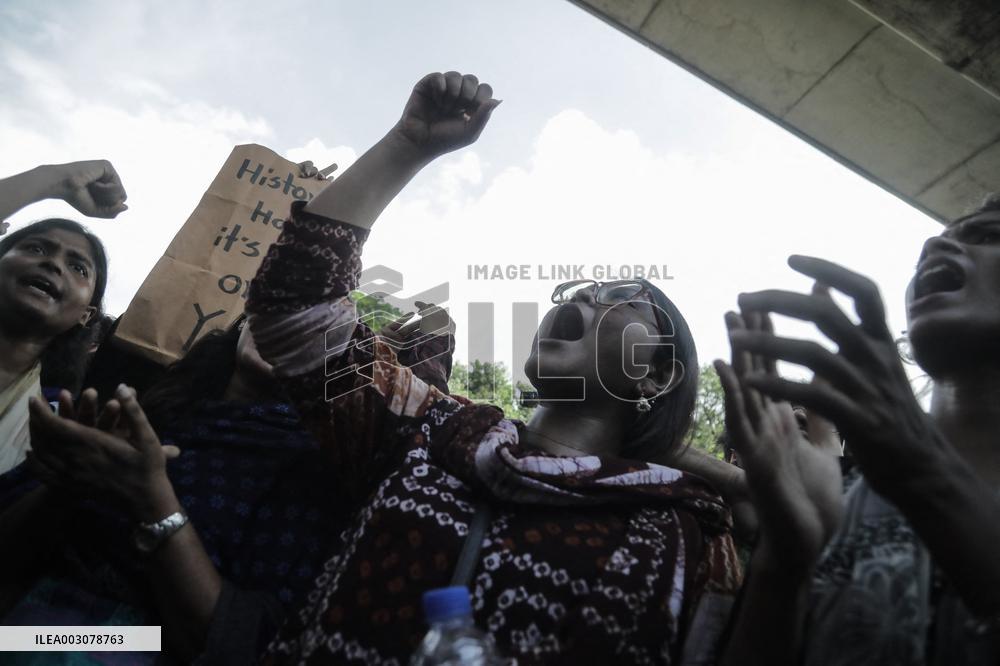 Fresh Violence Erupt In Student Protests - Dhaka