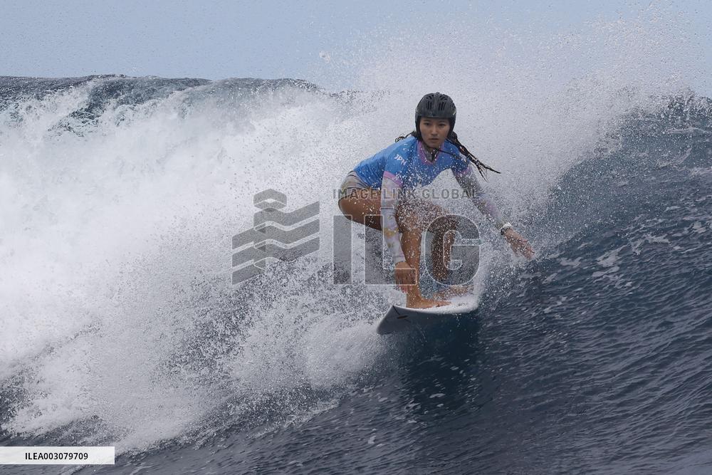 Paris Olympics: Surfing