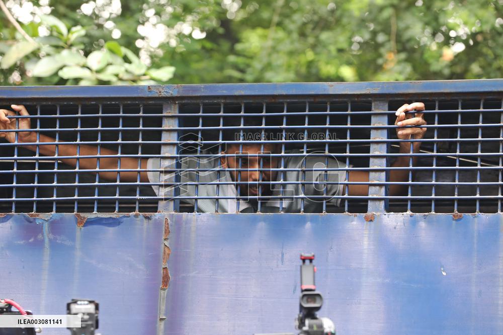 Fresh Violence Erupts In Student Protests - Dhaka