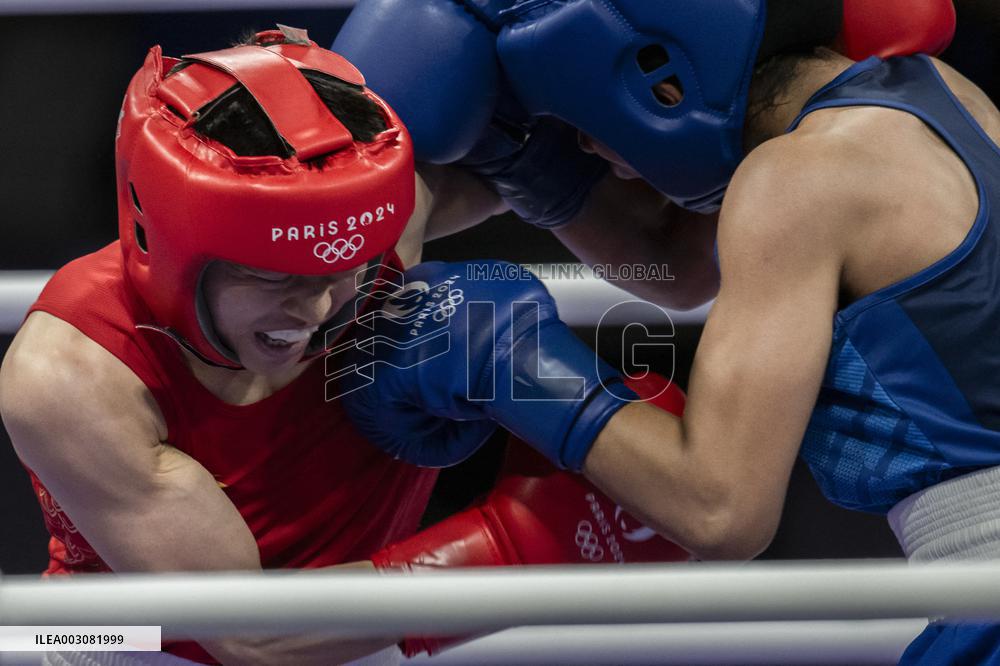 Paris 2024 - Boxing - China v India
