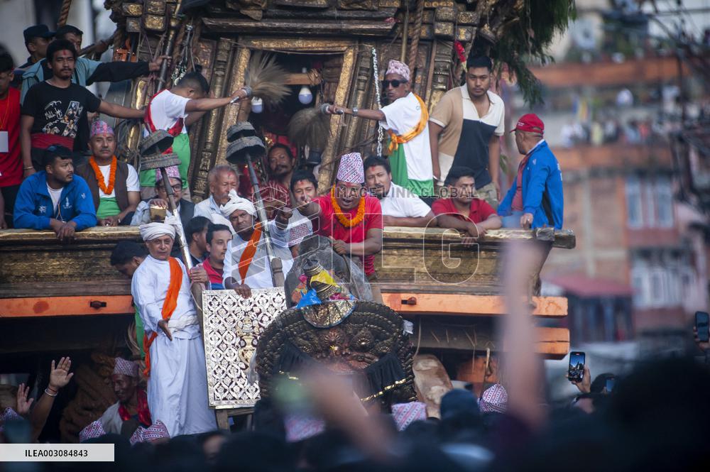 NEPAL-LALITPUR-RATO MACHINDRANATH FESTIVAL-CHARIOT