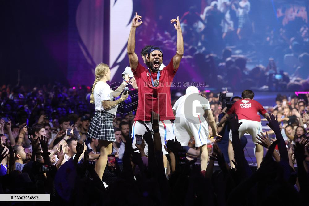 Apithy, Patrice, Pianfetti And Patrice Celebrate His Bronze Medal At Club France