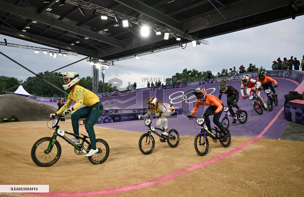 Paris 2024 - Men’s BMX Racing Quarter Finals