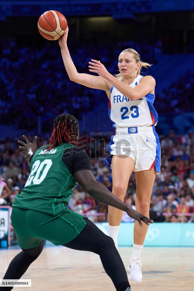 Paris 2024 - Women’s Basketball - France v Nigeria