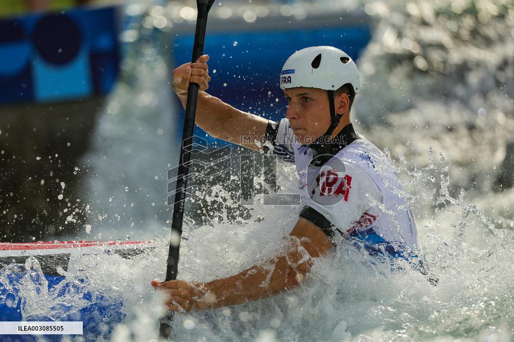 Paris 2024 - Italy’s De Gennaro Takes Gold In The Men’s Kayak Single