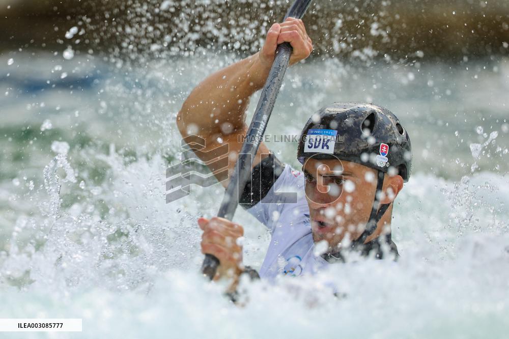 Paris 2024 - Italy’s De Gennaro Takes Gold In The Men’s Kayak Single