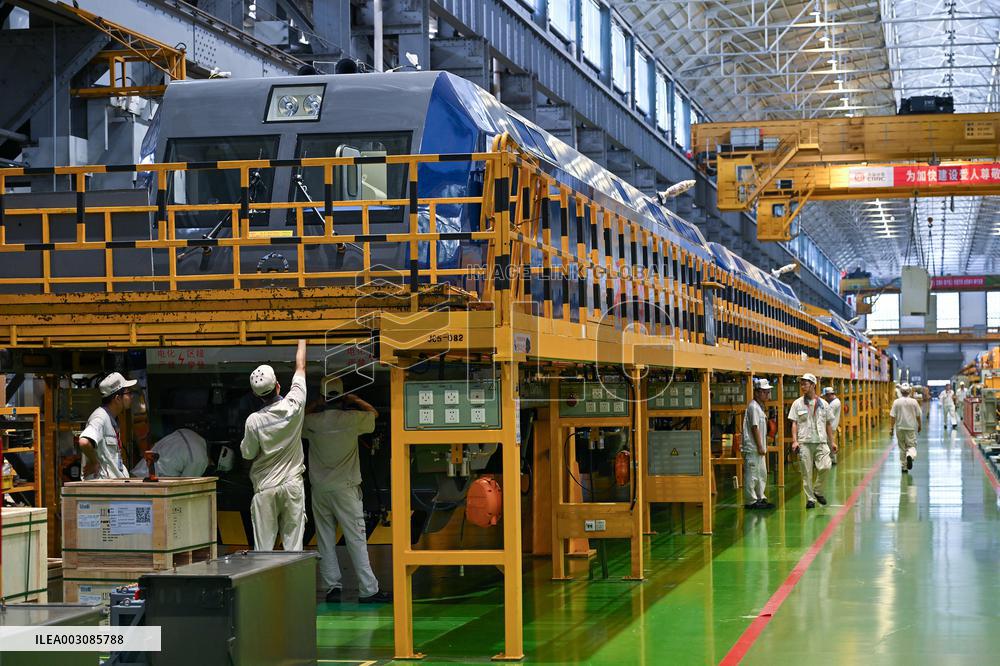 Xinhua Headlines: China's central regions look to reform, innovation for high-quality development