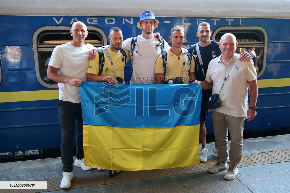 Four Ukrainian canoers leave for Paris 2024 Olympics