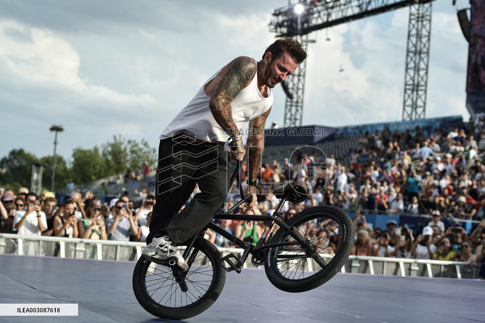 Paris 2024 - Bicycle riders performance at the Parc des Champions in Paris FA