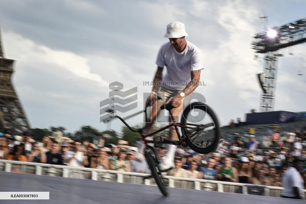 Paris 2024 - Bicycle riders performance at the Parc des Champions in Paris FA