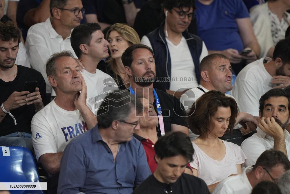 Paris 2024 - Thomas Pesquet In The Stands