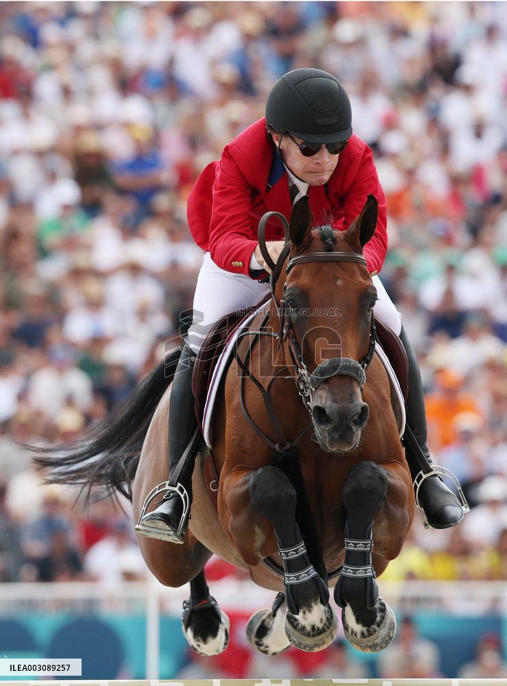 (PARIS2024)FRANCE-VERSAILLES-OLY-EQUESTRIAN