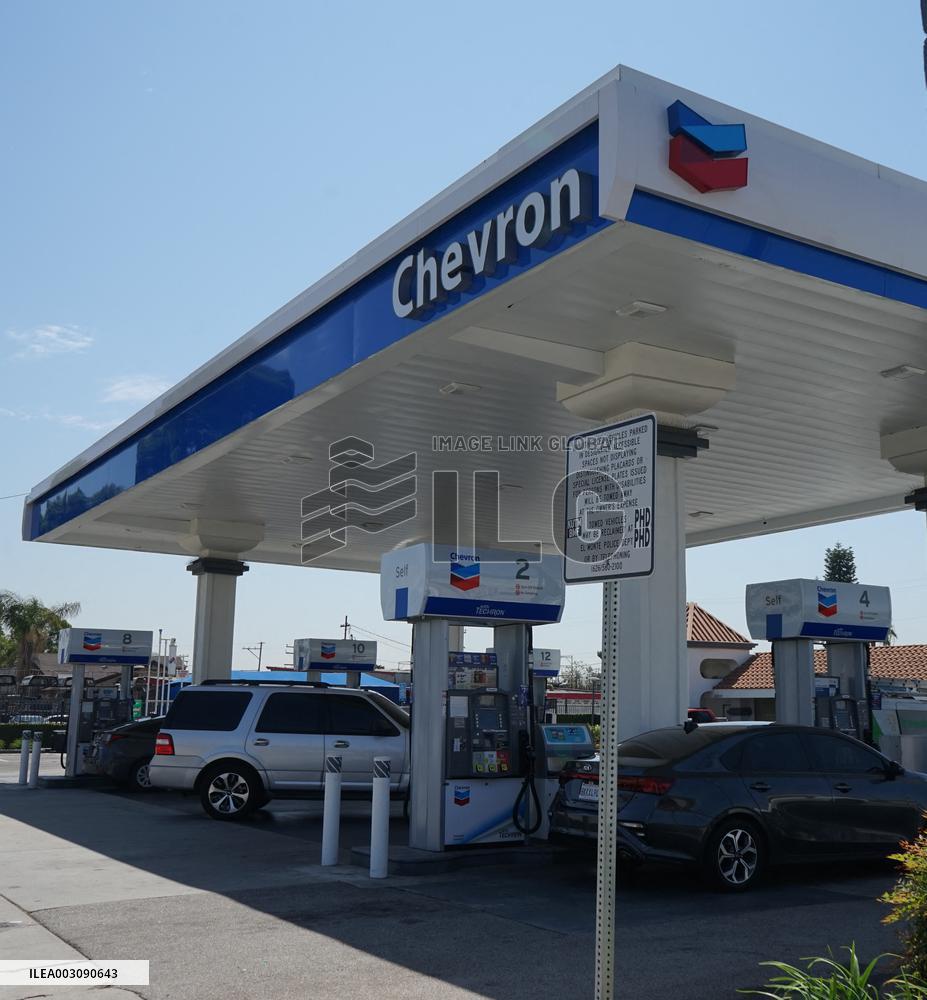 U.S.-CALIFORNIA-EL MONTE-OIL GIANT CHEVRON-HEADQUARTERS-RELOCATION