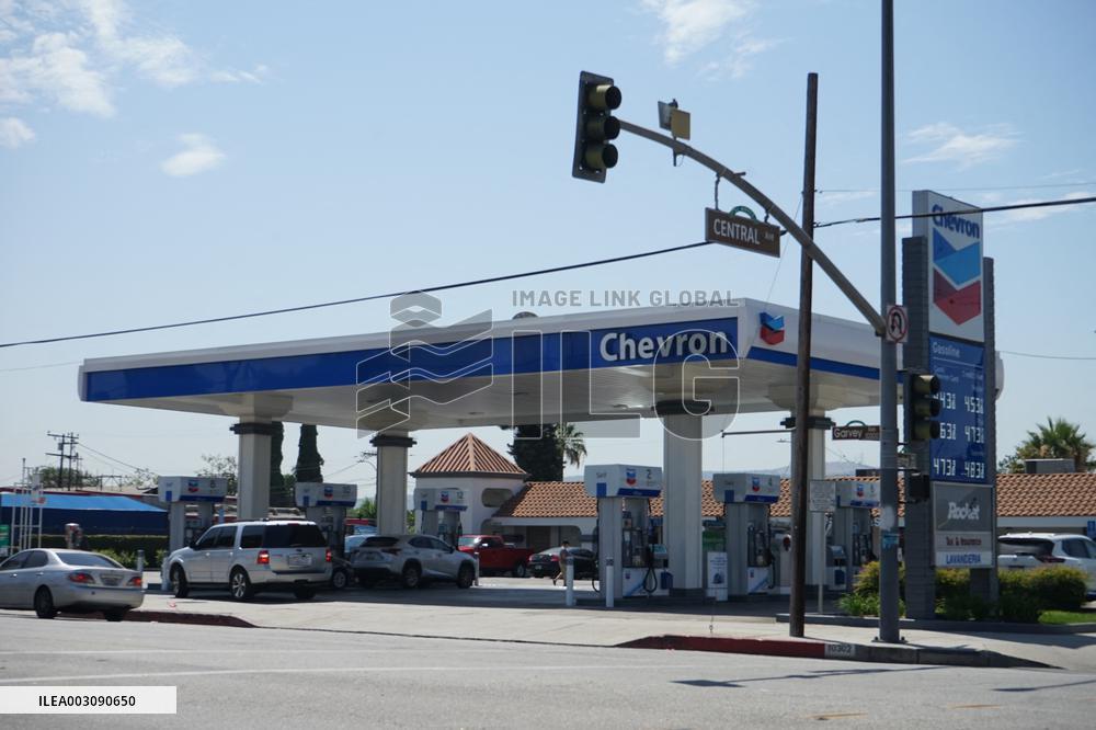U.S.-CALIFORNIA-EL MONTE-OIL GIANT CHEVRON-HEADQUARTERS-RELOCATION