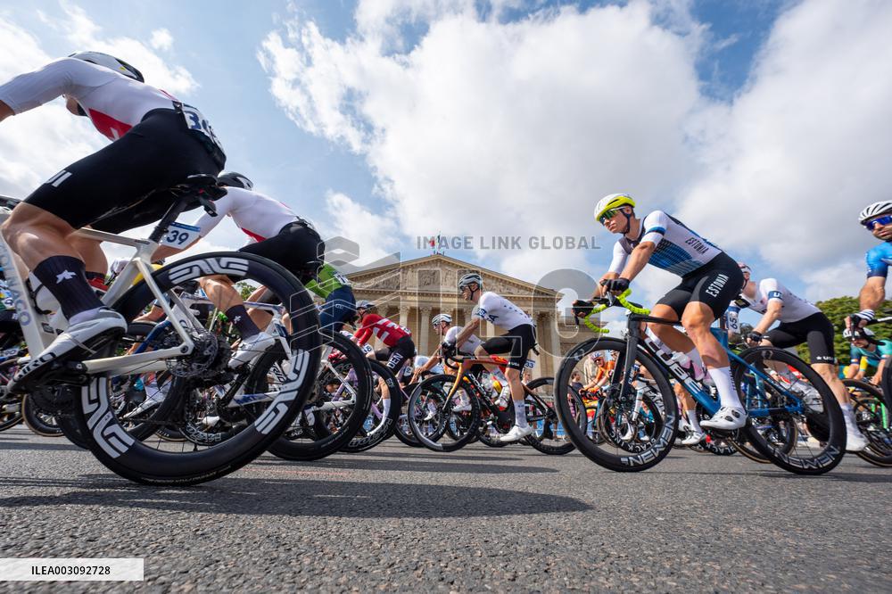 Paris 2024 - Olympics cycling Race (men)