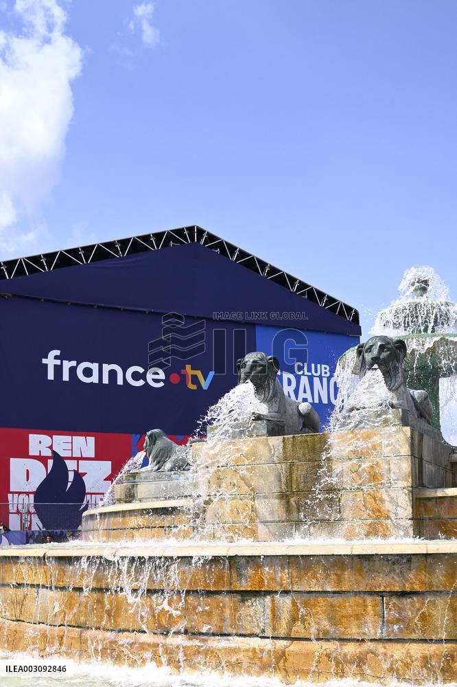 Paris 2024 - Supporters during Teddy Riner's Victory in Final at Club France
