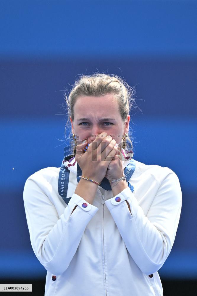 Paris 2024 - Archery - Lisa Barbelin Wins Bronze