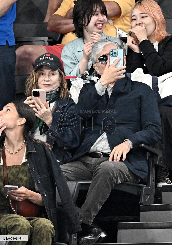 Paris 2024 - Gymnastic - Isabelle Huppert In The Stands