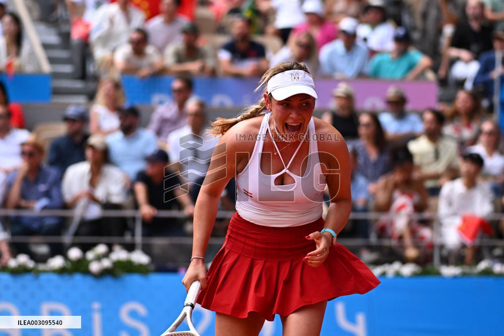 Paris 2024 - Tennis - Qinwen Zheng Wins Gold