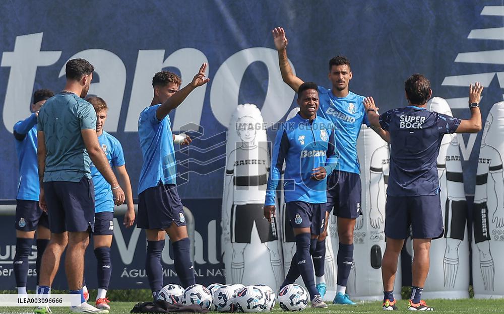 FC Porto training