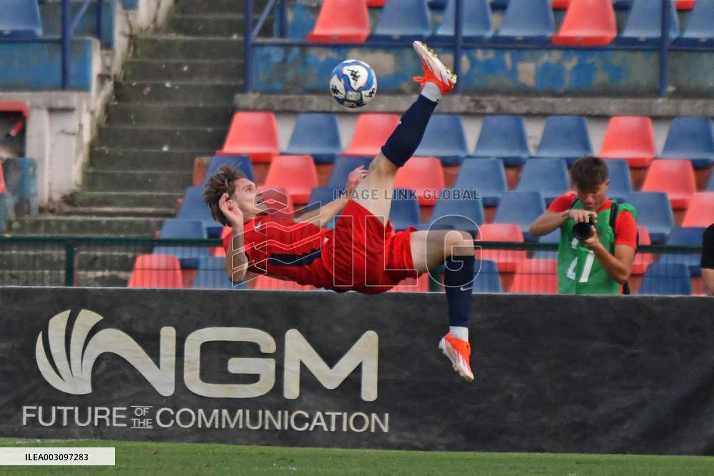 Friendly football match - Cosenza vs Foggia