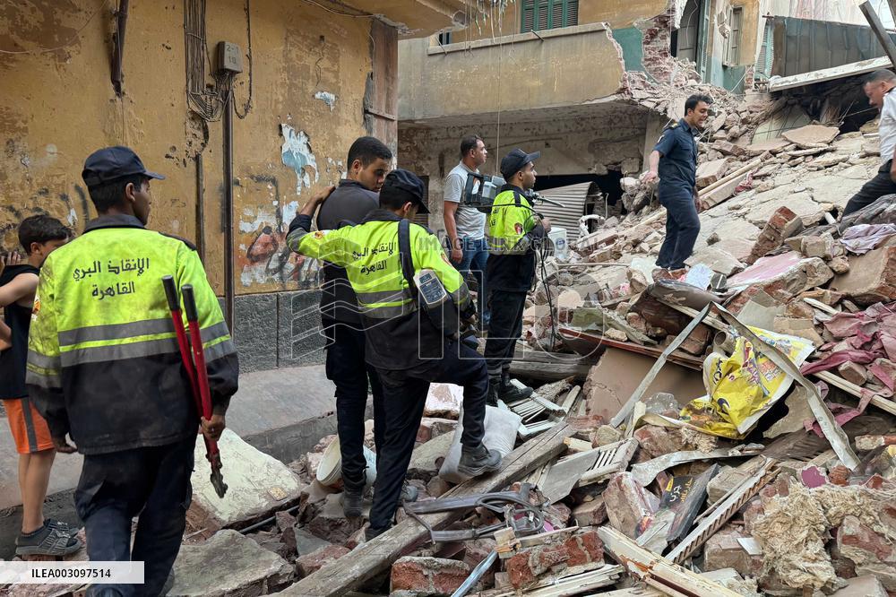 EGYPT-CAIRO-BUILDING COLLAPSE