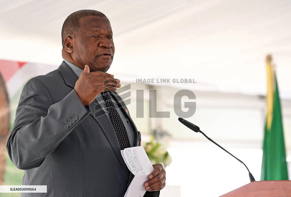 NAMIBIA-WINDHOEK-AIRPORT ROAD-NAMING-FORMER PRESIDENT