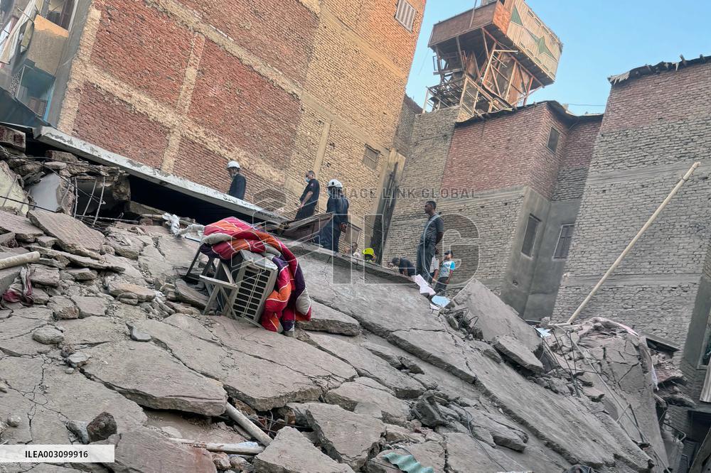 Building collapse in Cairo