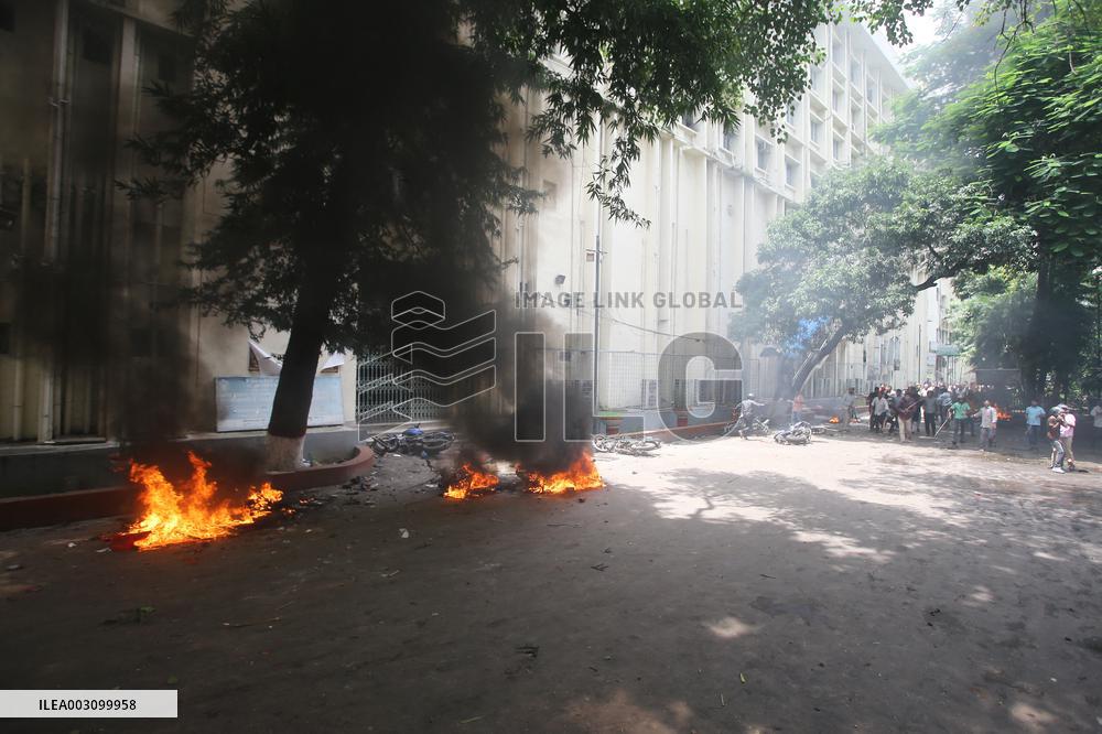 Death toll in new anti-government protests rises to 24 - Bangladesh