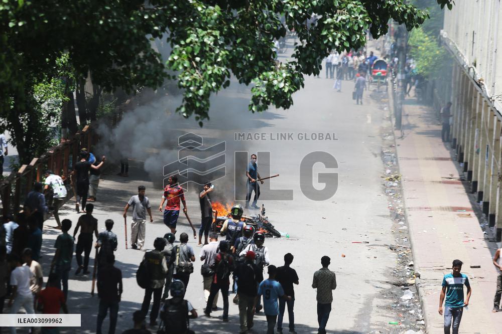 Death toll in new anti-government protests rises to 24 - Bangladesh