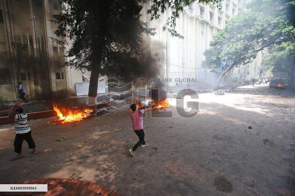 Death toll in new anti-government protests rises to 24 - Bangladesh