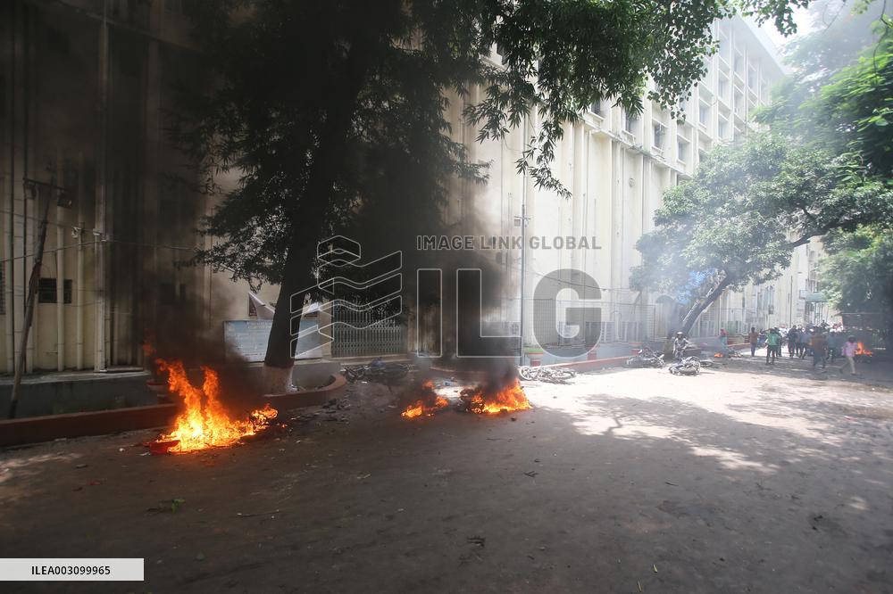 Death toll in new anti-government protests rises to 24 - Bangladesh