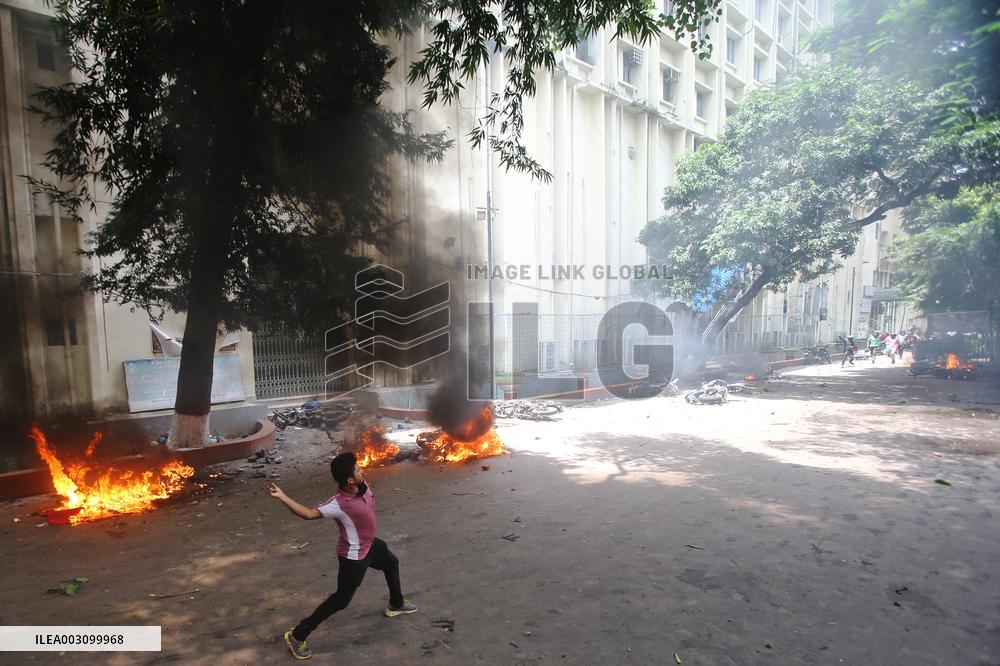Death toll in new anti-government protests rises to 24 - Bangladesh