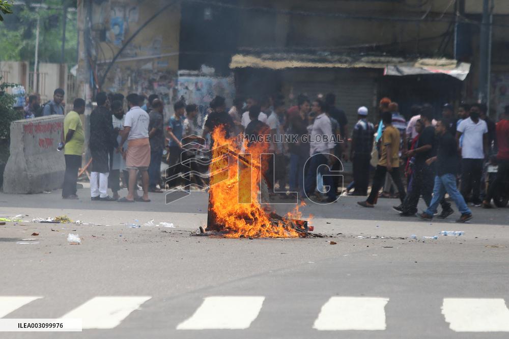Death toll in new anti-government protests rises to 24 - Bangladesh