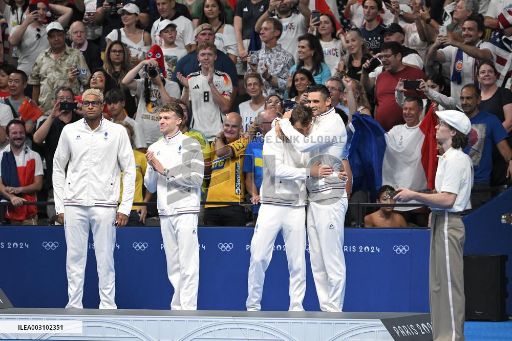 Paris 2024 - 4x100 Medley Relay - Team France Wins Bronze