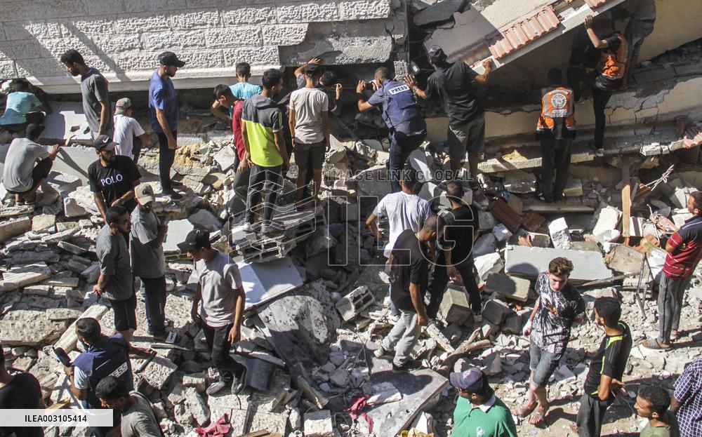 Third Israeli Strike On School In A Week - Gaza
