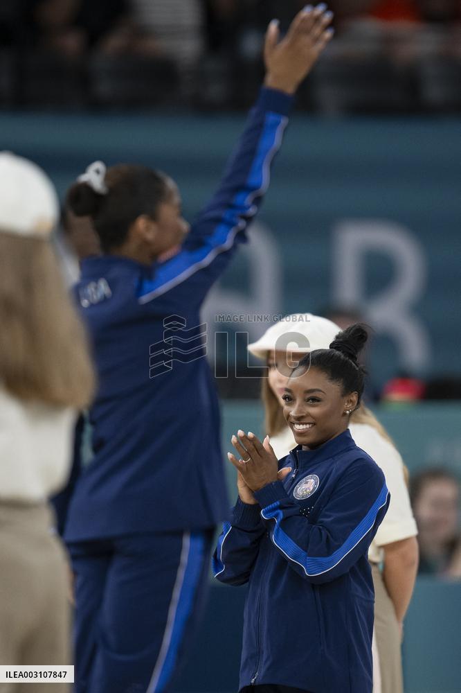 Paris 2024 - Gymnastics Floor - Podium Ceremony