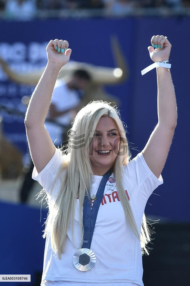 Paris 2024 - Fans welcome medalists at the Parc des Champions in Paris