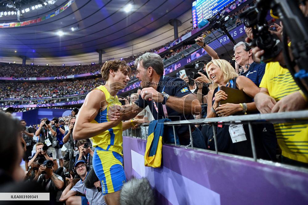 Paris 2024 - Pole Vault - Armand Duplantis Wins Gold By Setting New WR