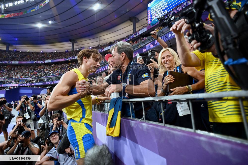 Paris 2024 - Pole Vault - Armand Duplantis Wins Gold By Setting New WR