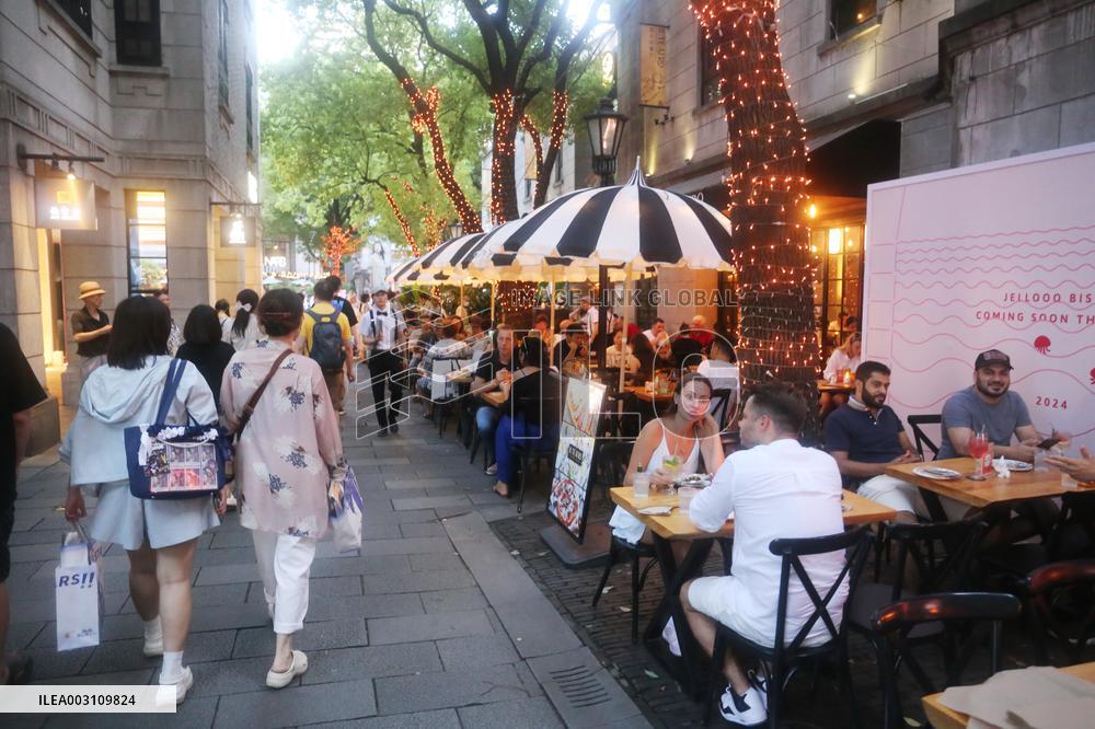 Daily Life in Shanghai