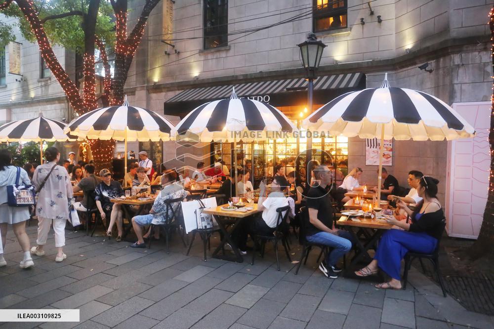 Daily Life in Shanghai