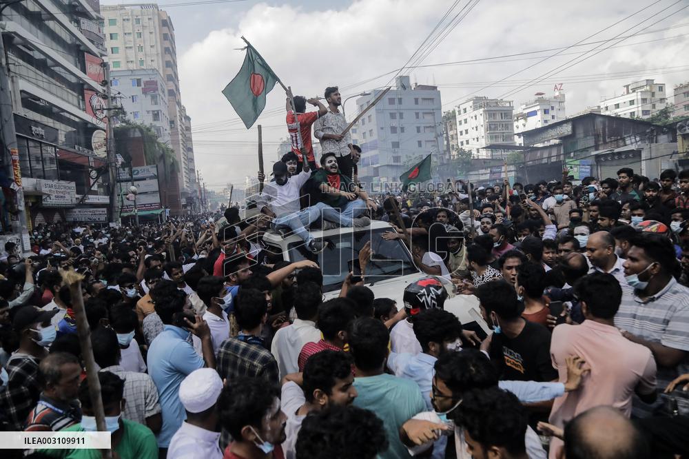 PM Sheikh Hasina Flees Country As Protesters Storm Palace - Dhaka