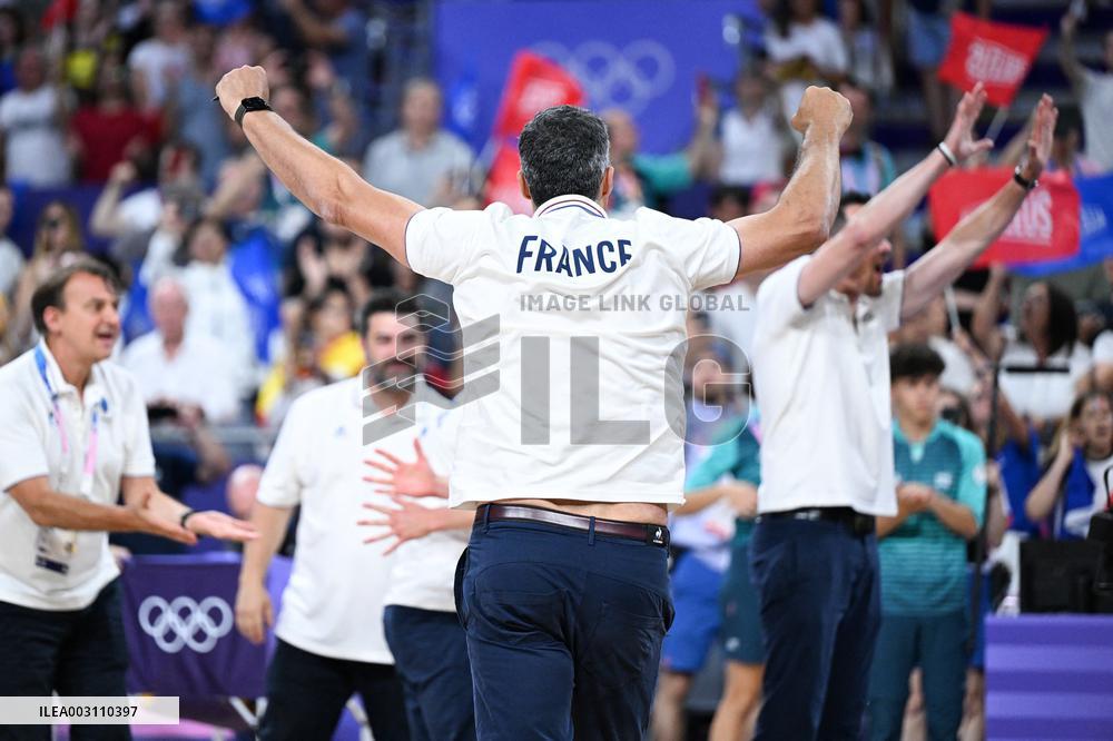 Paris 2024 - France v Germany Volleyball Quarter Final