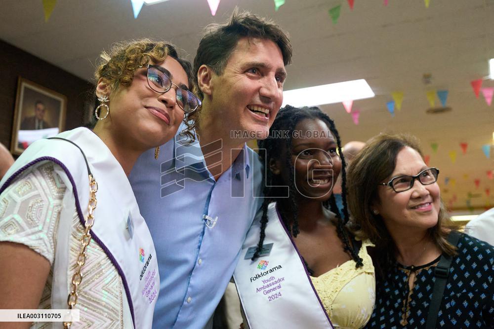 Trudeau Attends Folklorama Filipino Pavilion - Winnipeg