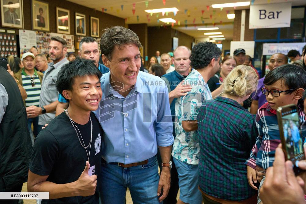 Trudeau Attends Folklorama Filipino Pavilion - Winnipeg