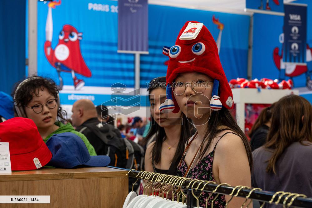 Paris 2024 - Official Store On Champs-Elysees