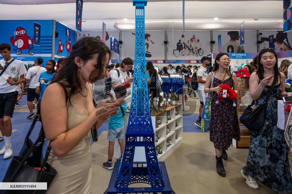 Paris 2024 - Official Store On Champs-Elysees