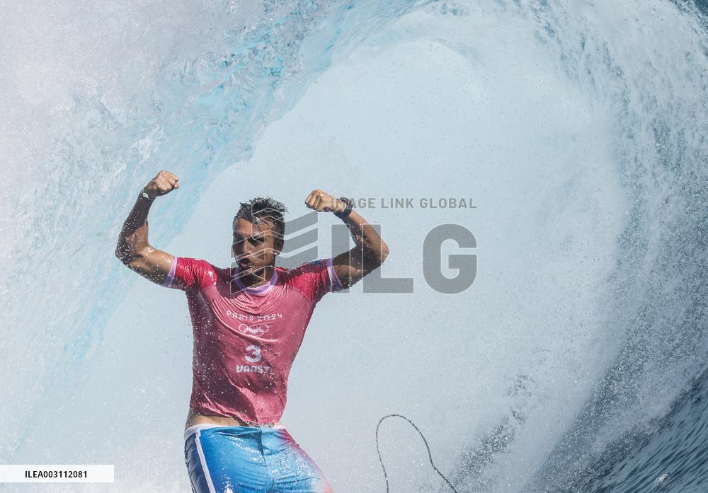 Paris 2024 - Surf - Kauli Vaast Wins Gold