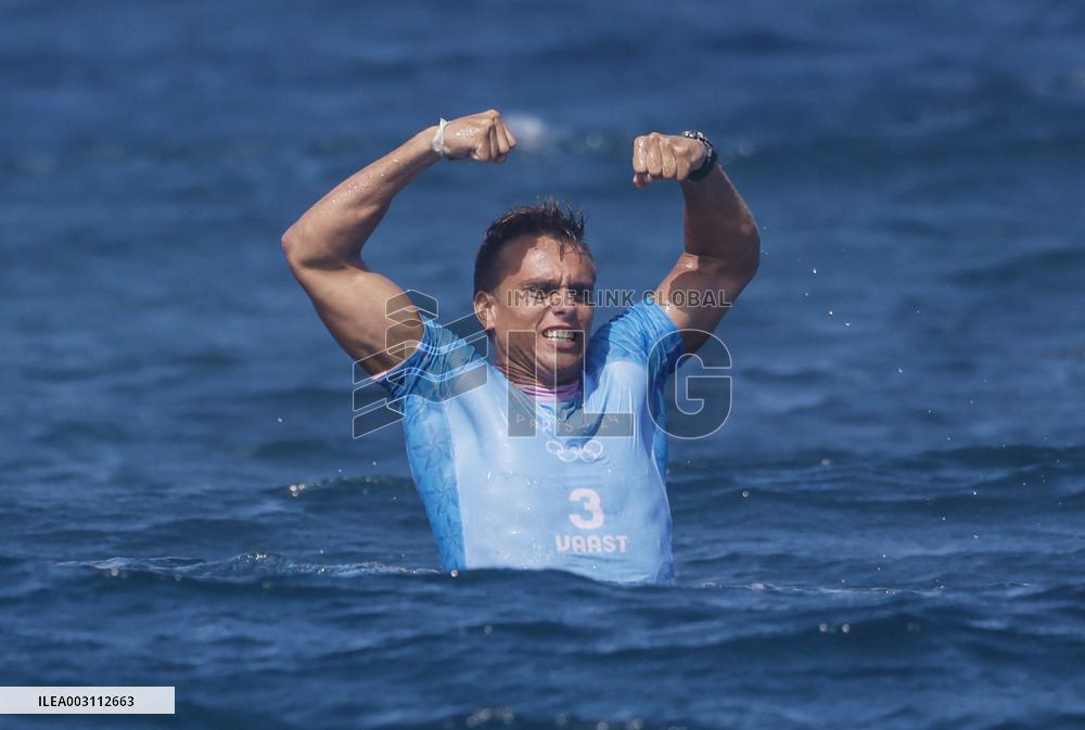 Paris 2024 - Surf - Kauli Vaast Wins Gold